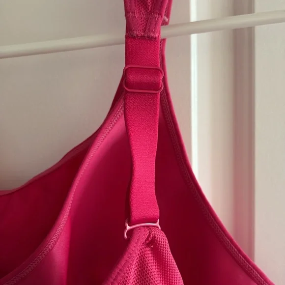 Moving Comfort Maia sports bra 42DD - Picture 9 of 12